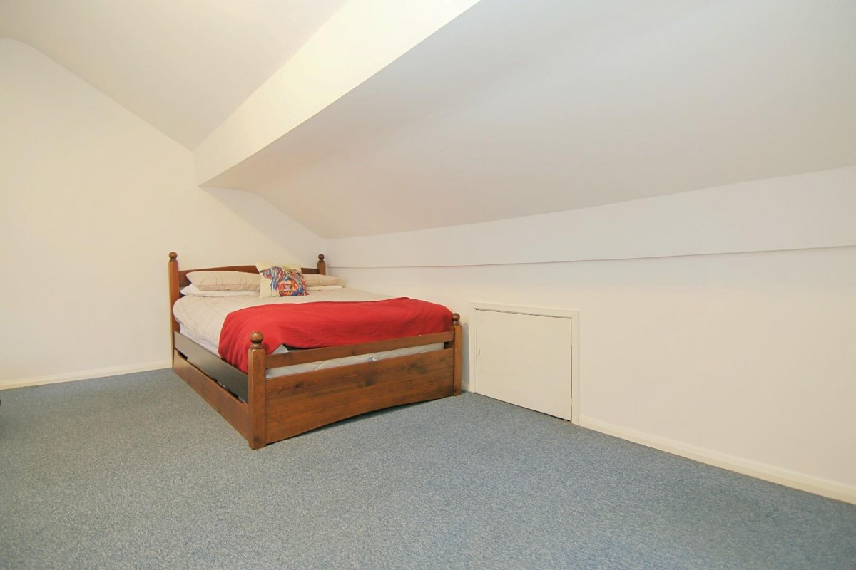 School Street, Pudsey, LS28