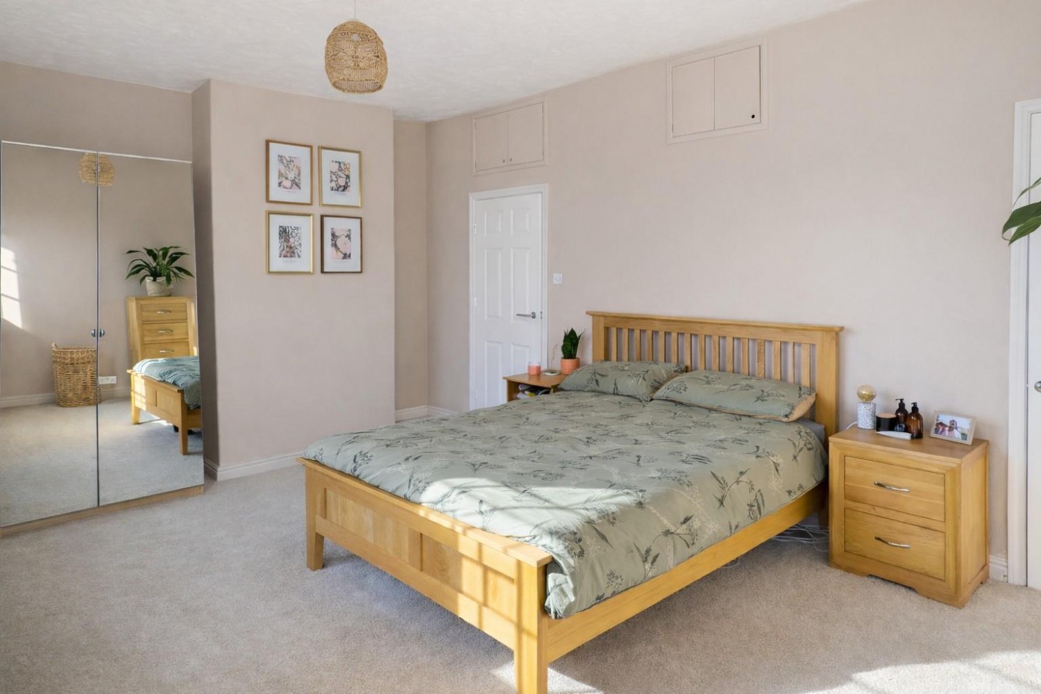 School Street, Pudsey, LS28