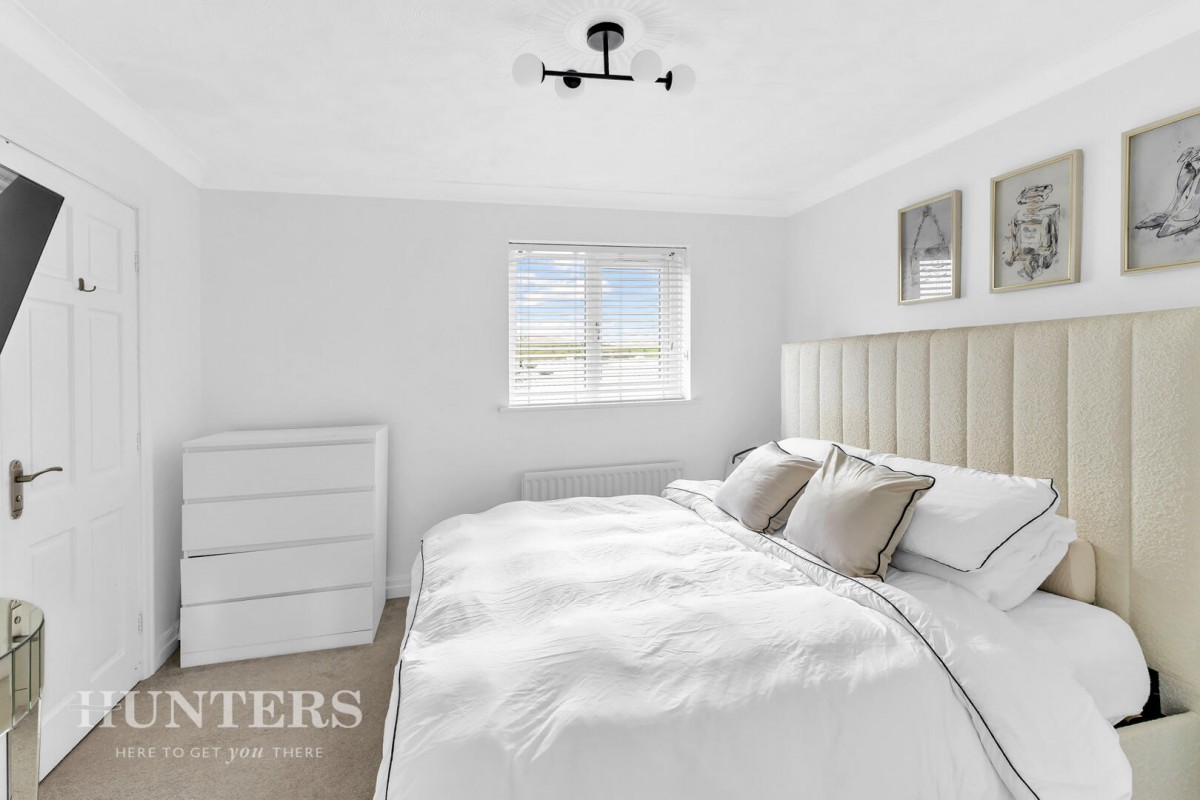 Whitelees Road, Littleborough, OL15 8DU