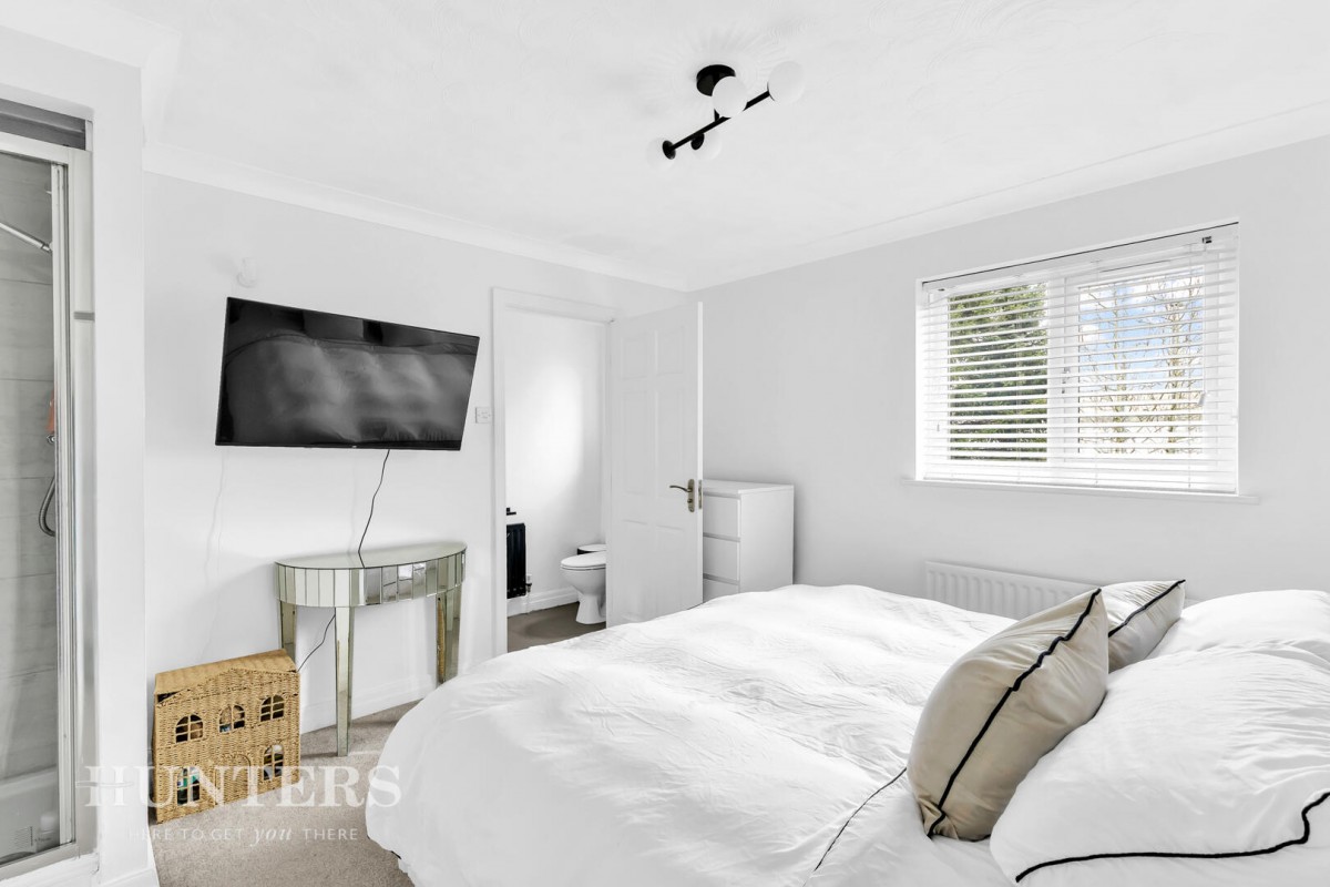 Whitelees Road, Littleborough, OL15 8DU