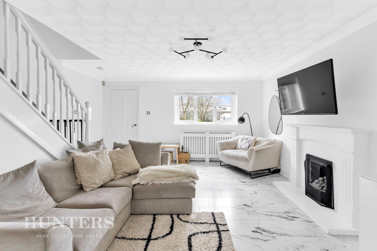 Whitelees Road, Littleborough, OL15 8DU