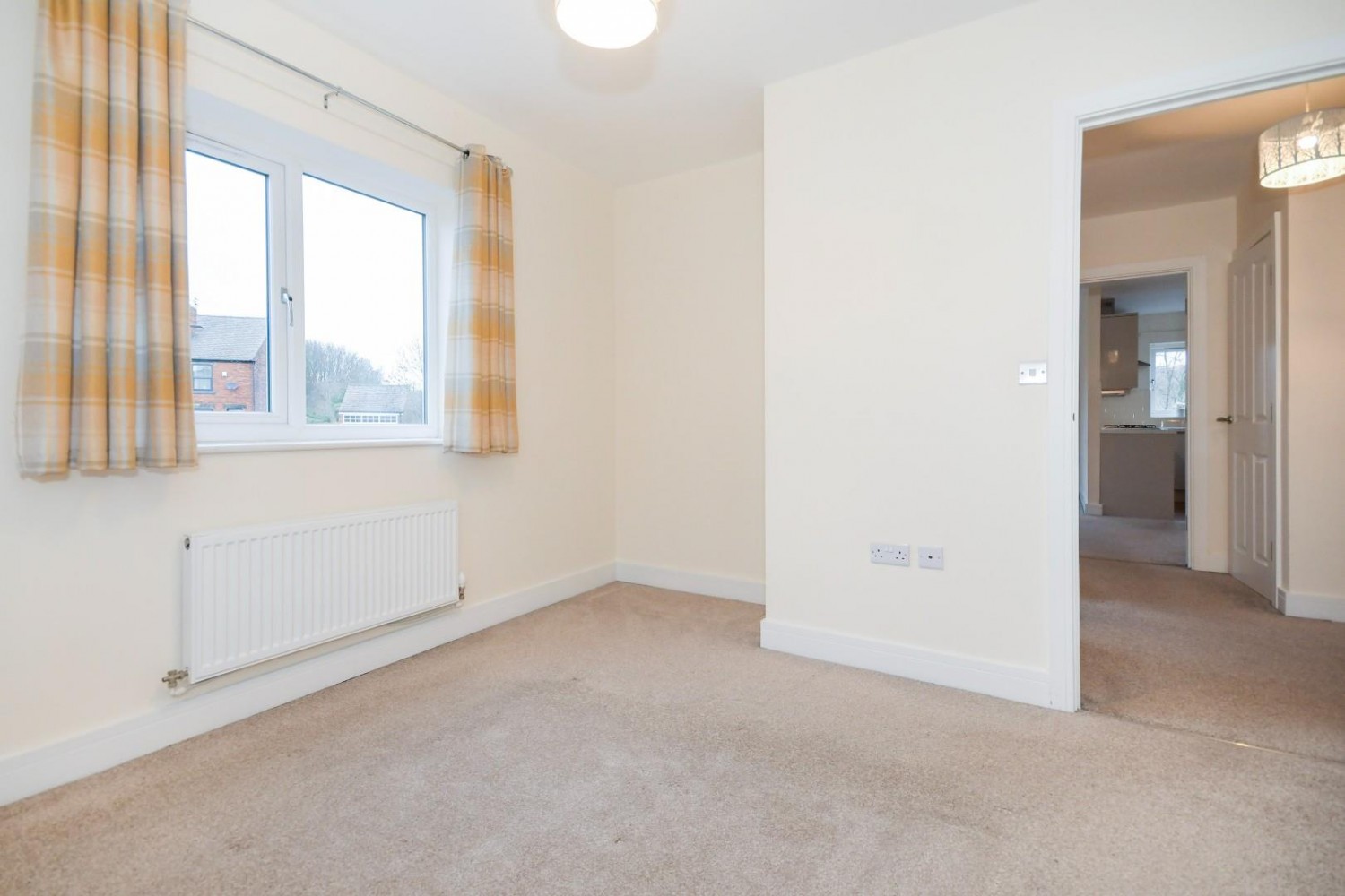 Sussex Road, Chapeltown, Sheffield, S35 2XL