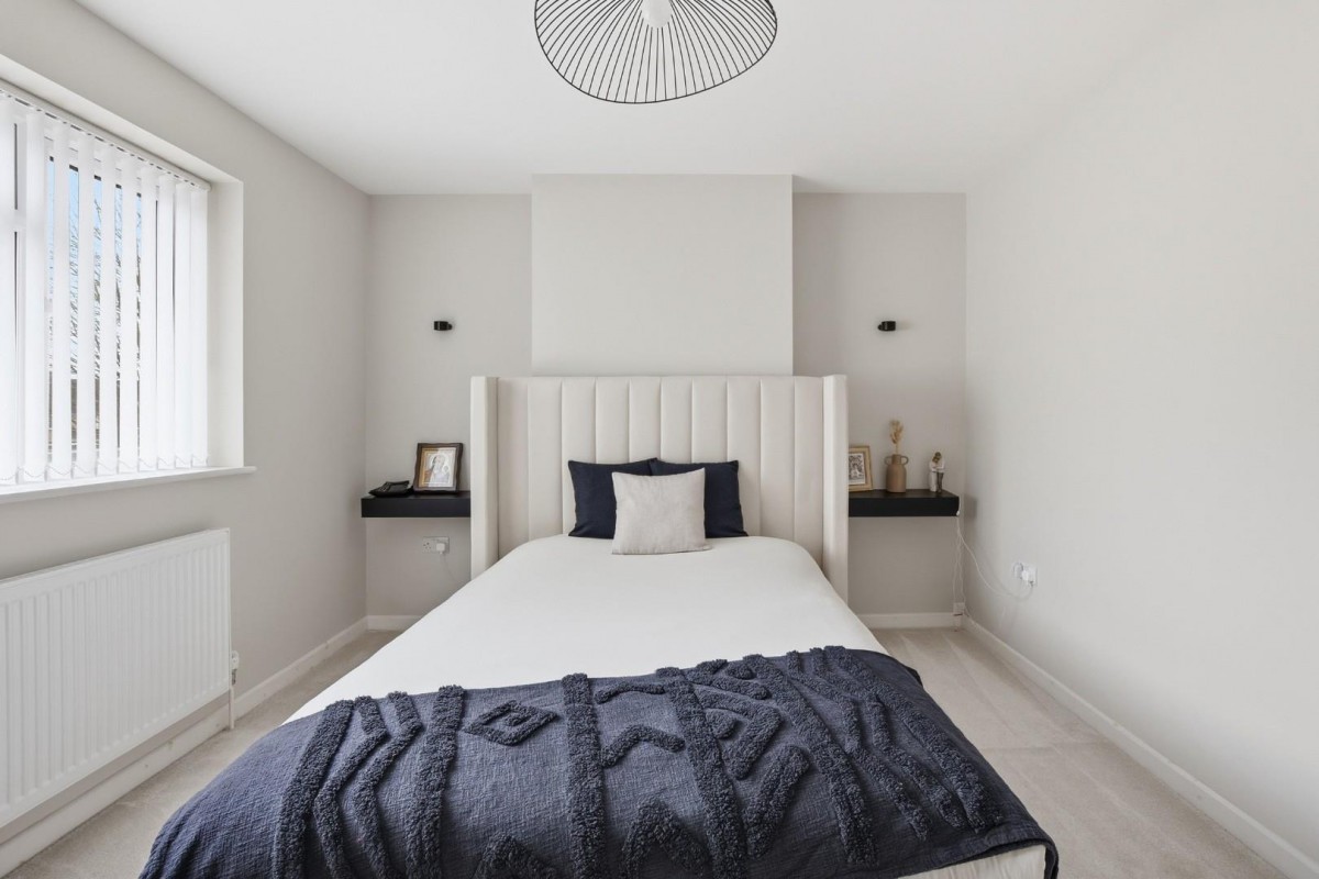 Clatworthy Drive, Bristol