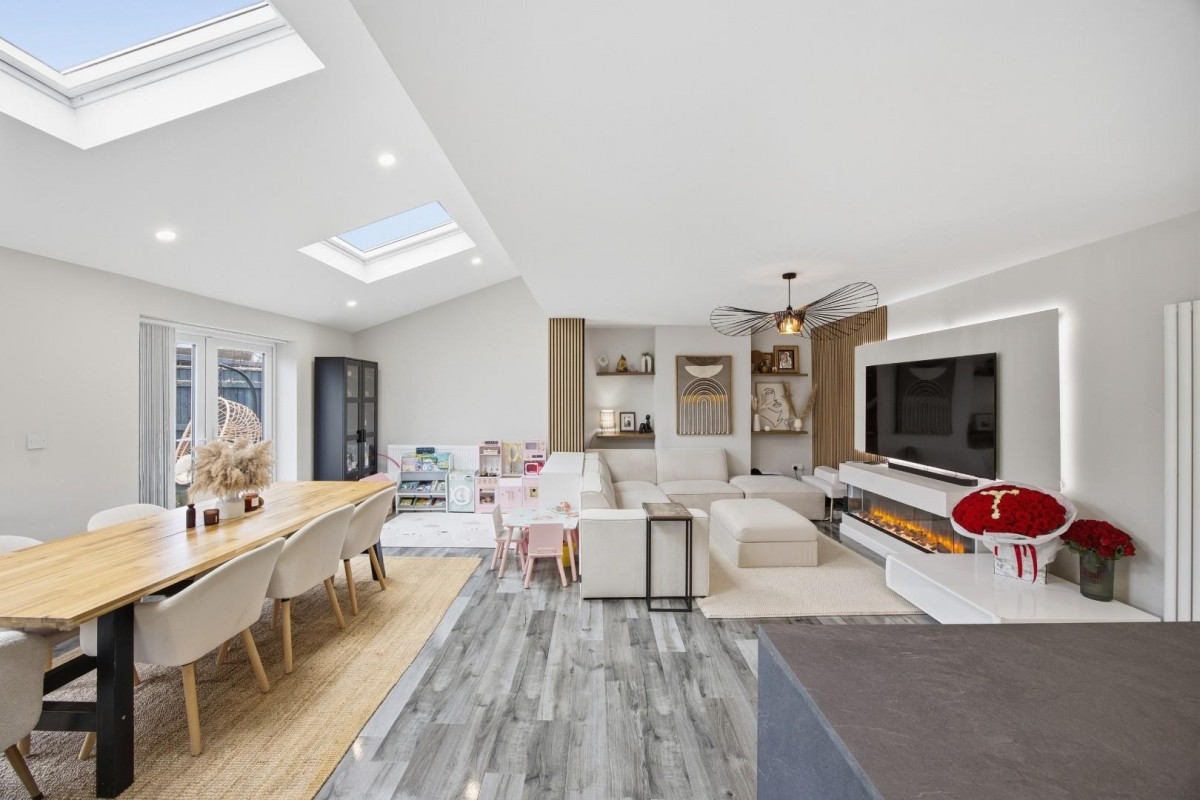 Clatworthy Drive, Bristol