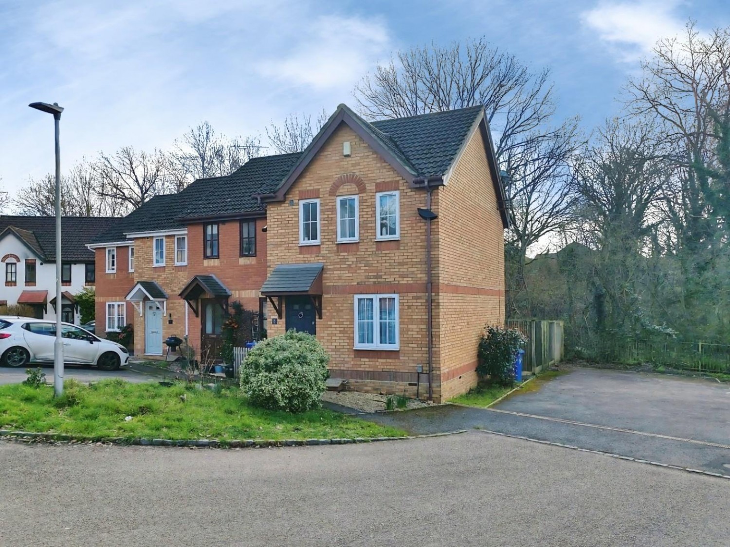 Sen Close, Bracknell, Berkshire, RG42 2QB