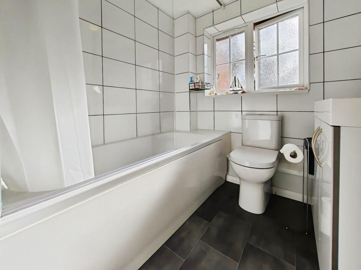 Sen Close, Bracknell, Berkshire, RG42 2QB