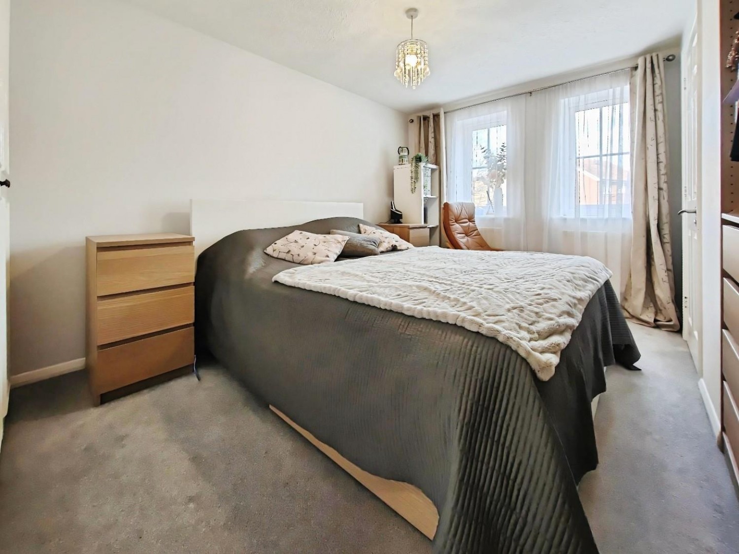 Sen Close, Bracknell, Berkshire, RG42 2QB