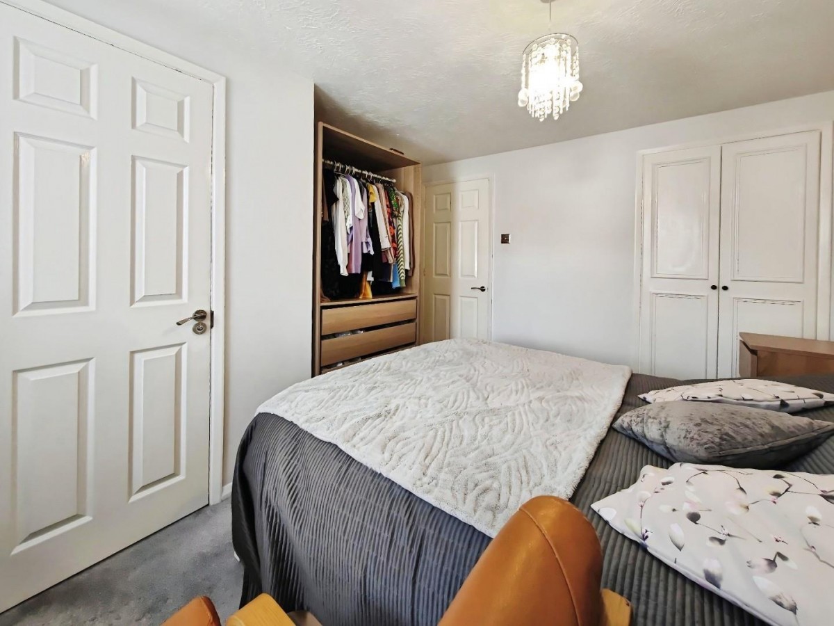 Sen Close, Bracknell, Berkshire, RG42 2QB