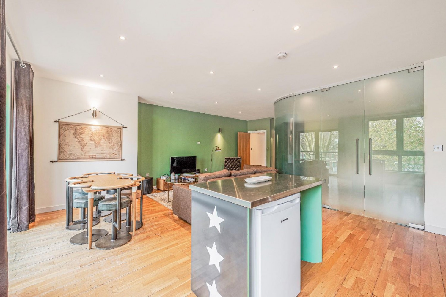 Hoxton Square, Shoreditch, N1