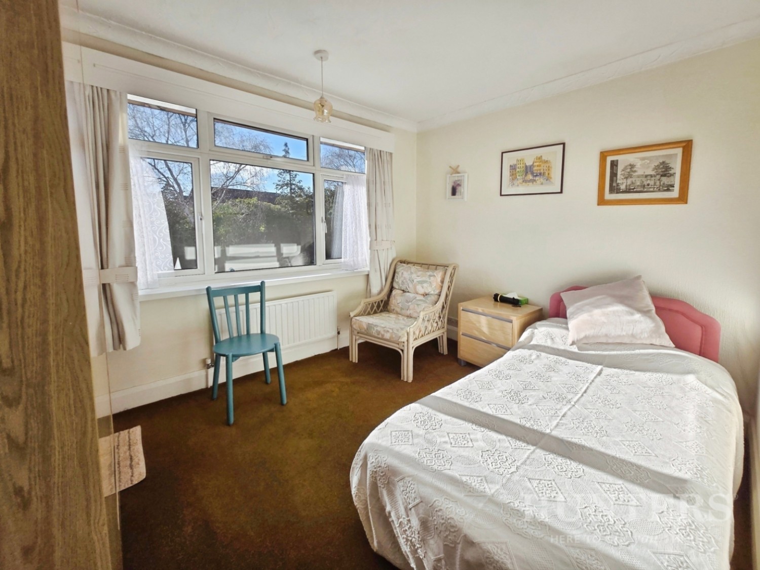 Park Close, Carshalton