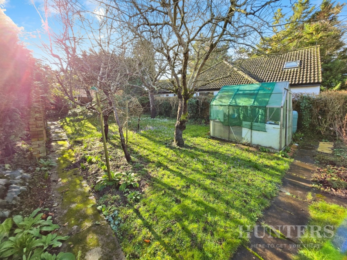 Park Close, Carshalton