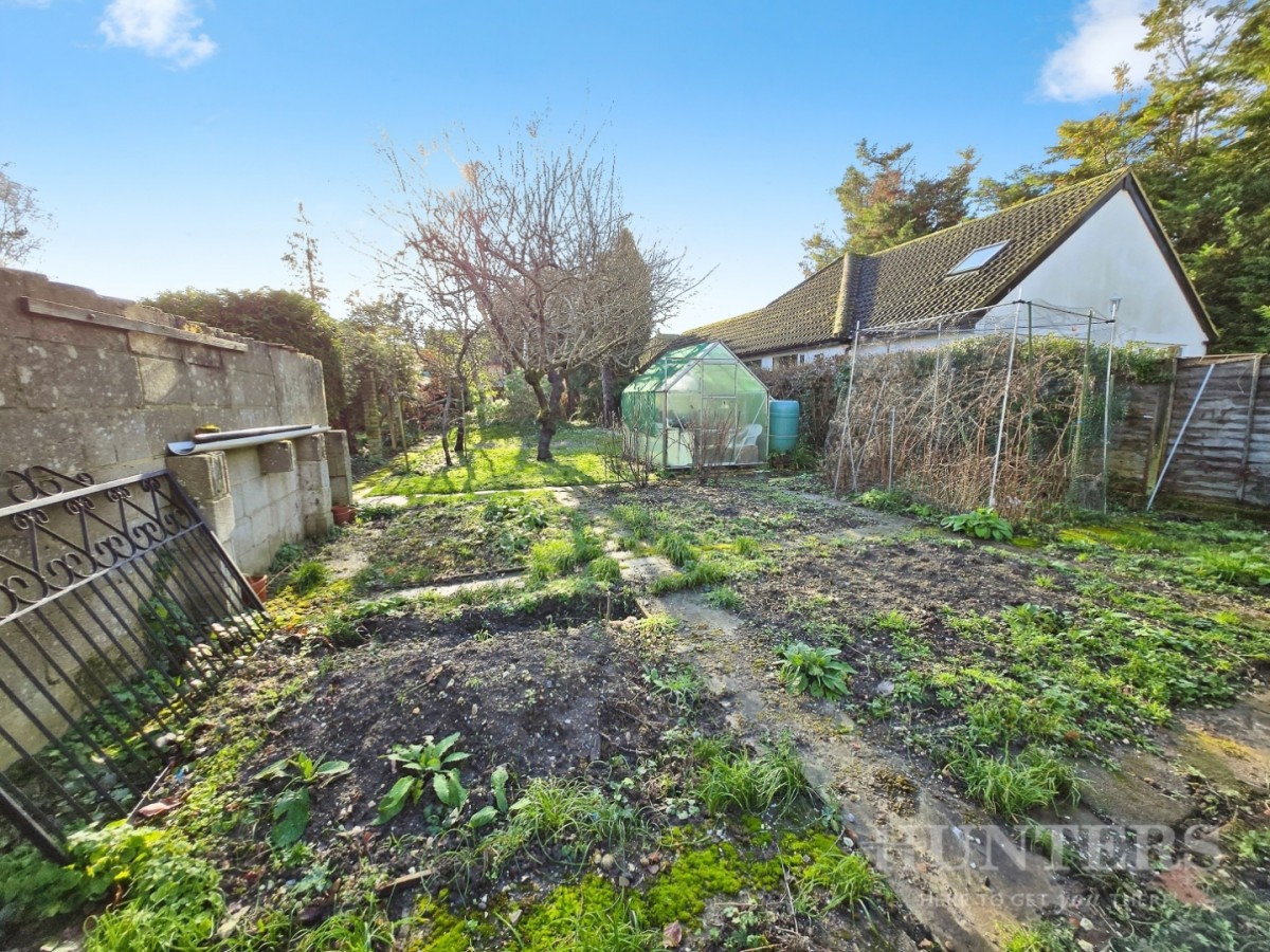 Park Close, Carshalton