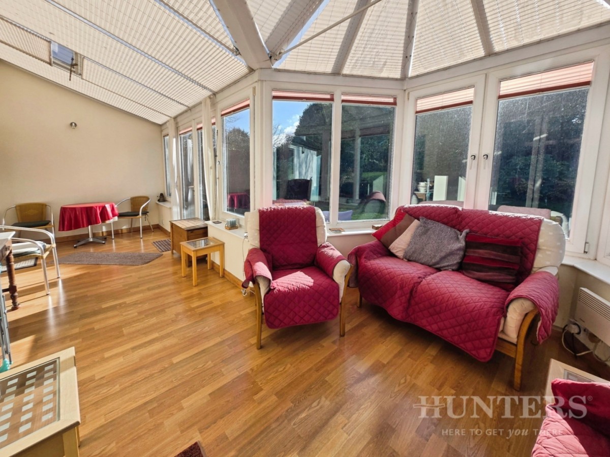 Park Close, Carshalton