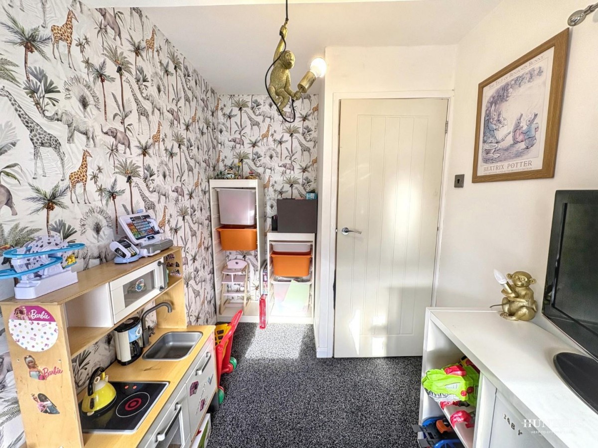 Henley Avenue, Dewsbury