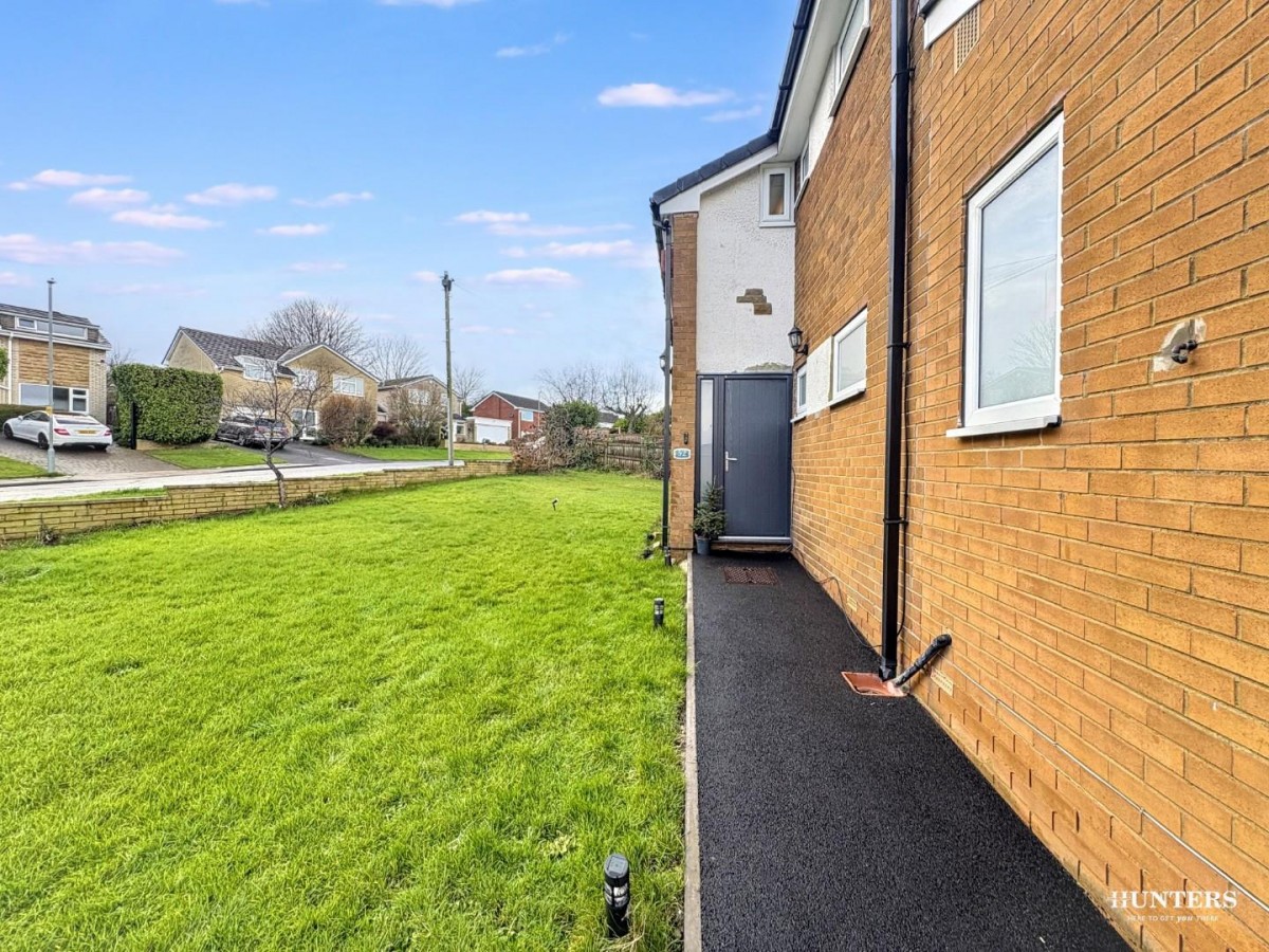 Henley Avenue, Dewsbury