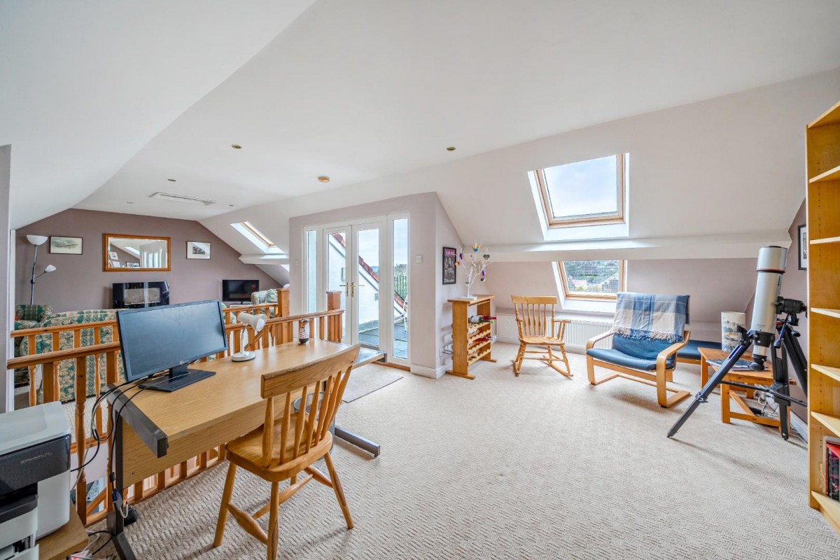 Wotton-Under-Edge, GL12