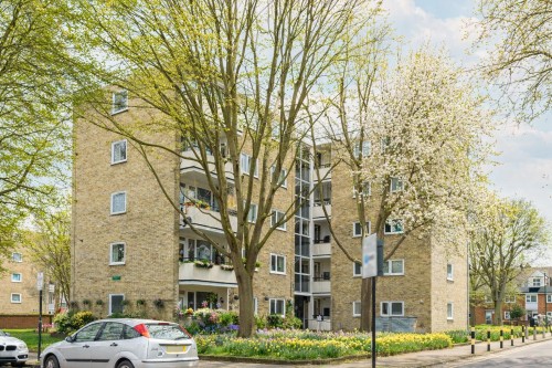 Highbury Quadrant, London, N5