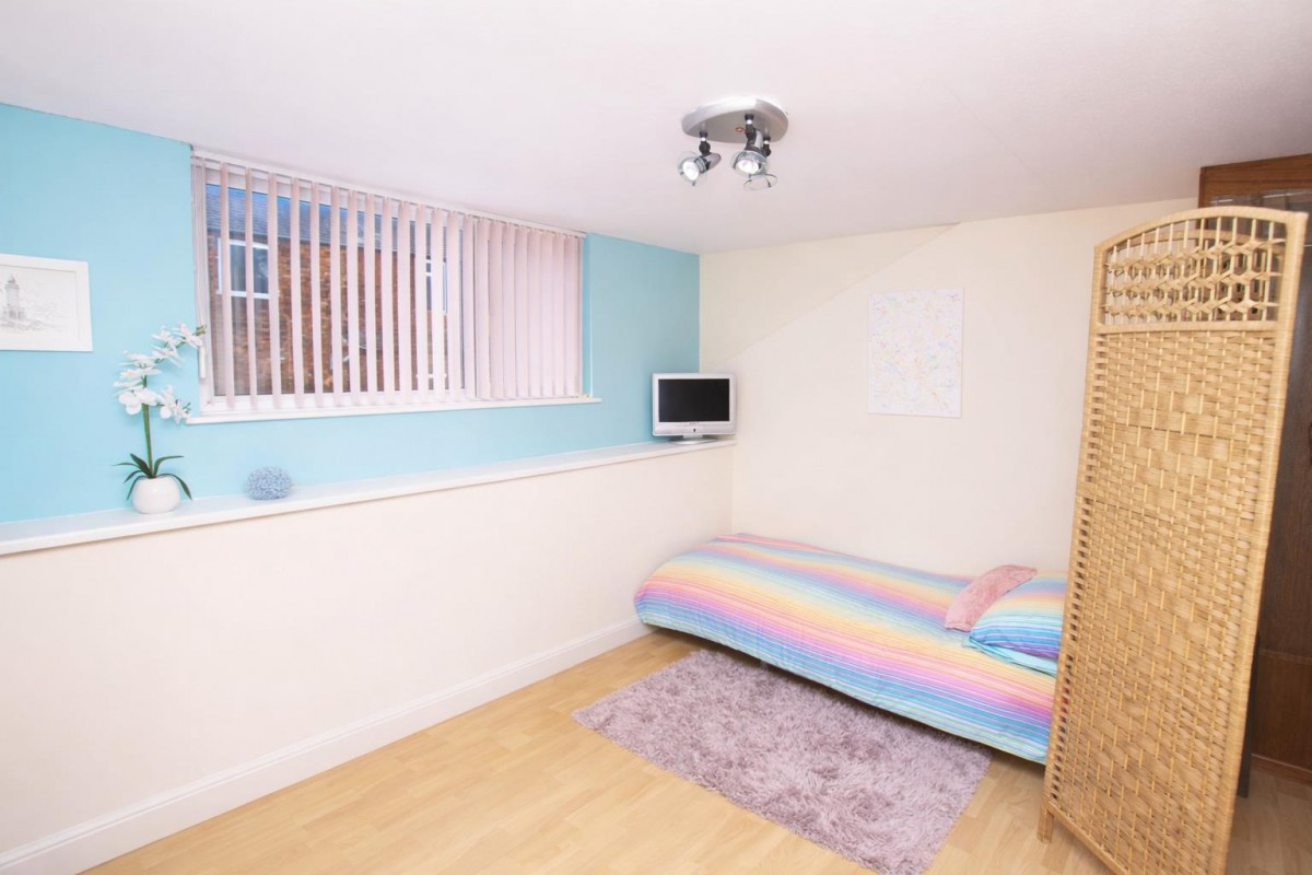 Jubilee Street, Bold Venture