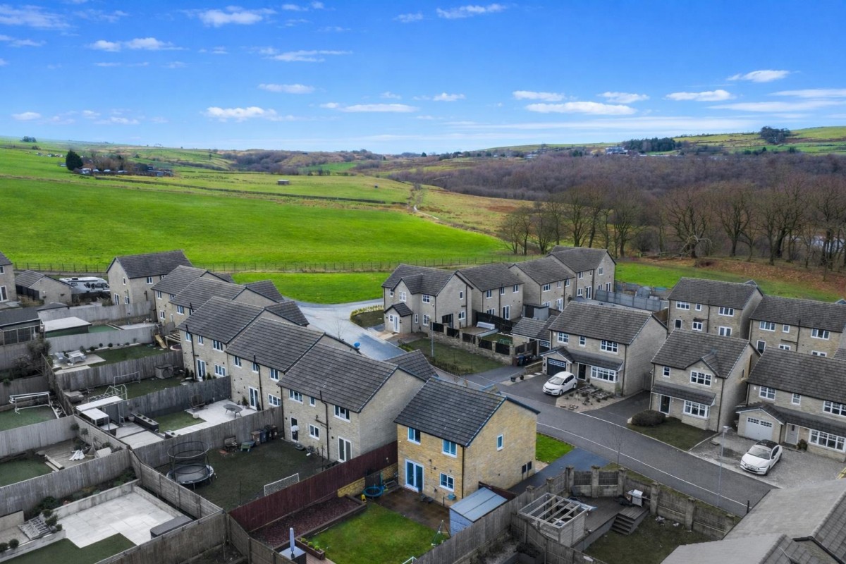 Curlew Grove, Darwen