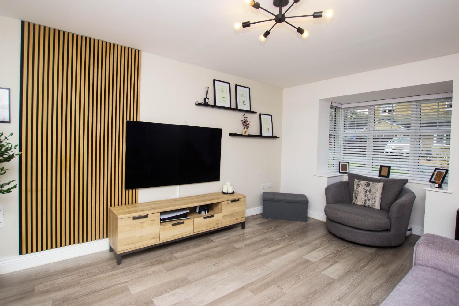 Curlew Grove, Darwen