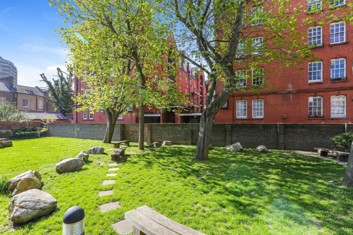 Edmund Street, London, SE5