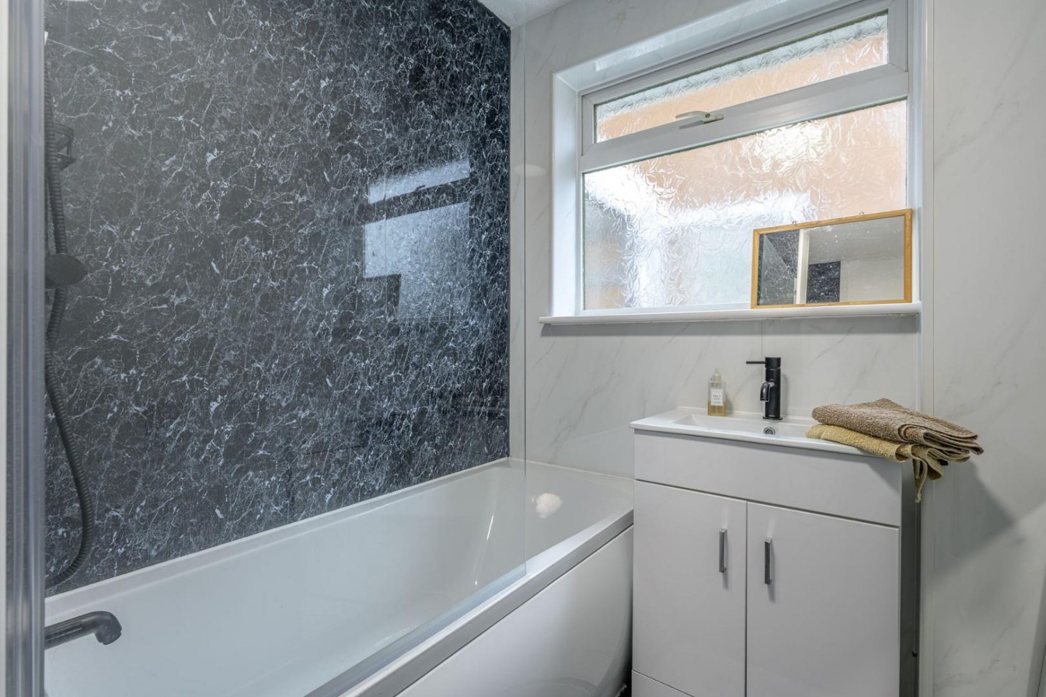 Straits Road, Lower Gornal