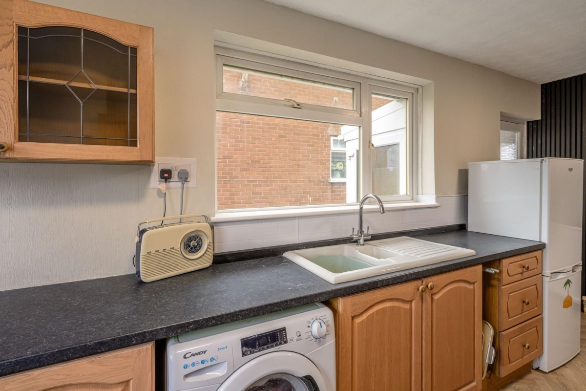 Straits Road, Lower Gornal