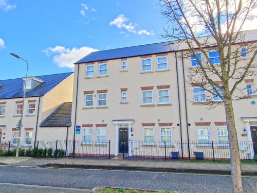 Pioneer Way, Bicester