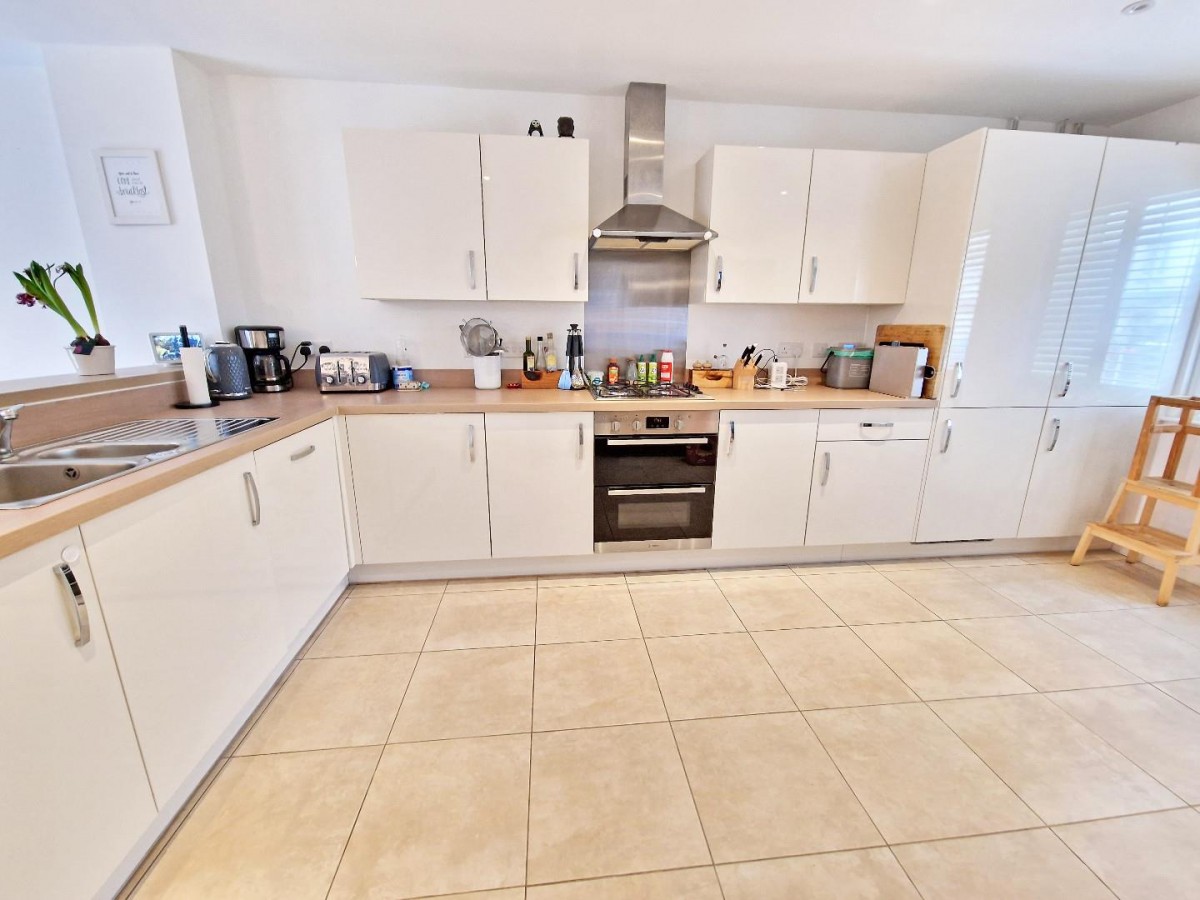 Pioneer Way, Bicester