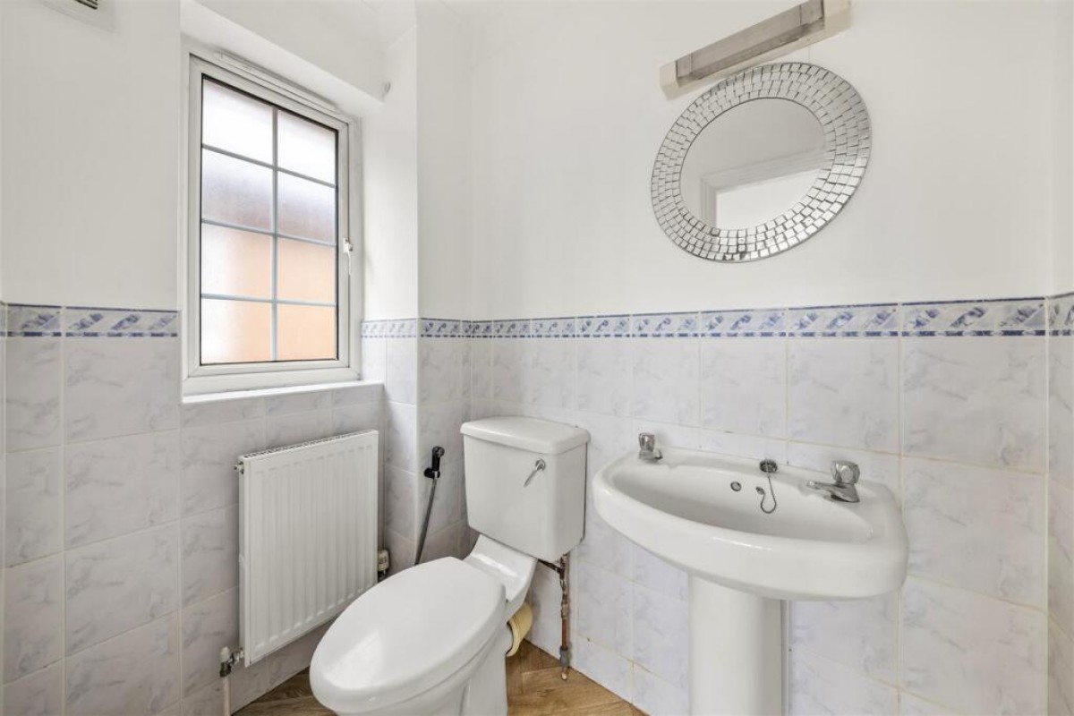 Clifford Gardens, Hayes