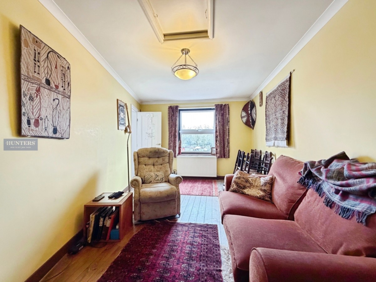 Bathurst Parade, Bristol, BS1 6UB