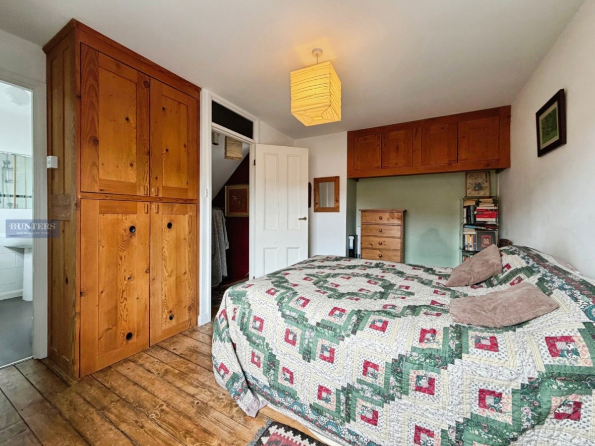 Bathurst Parade, Bristol, BS1 6UB