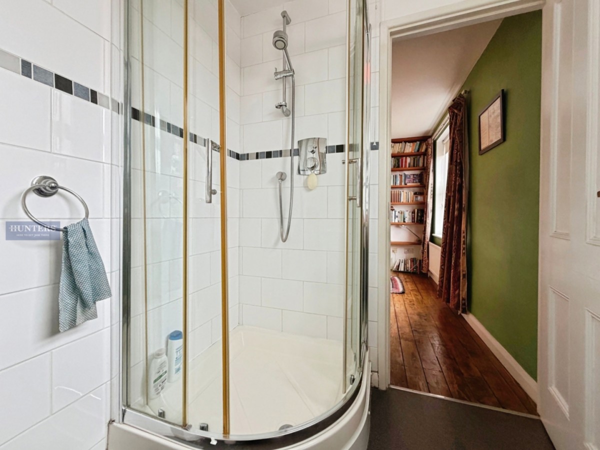 Bathurst Parade, Bristol, BS1 6UB