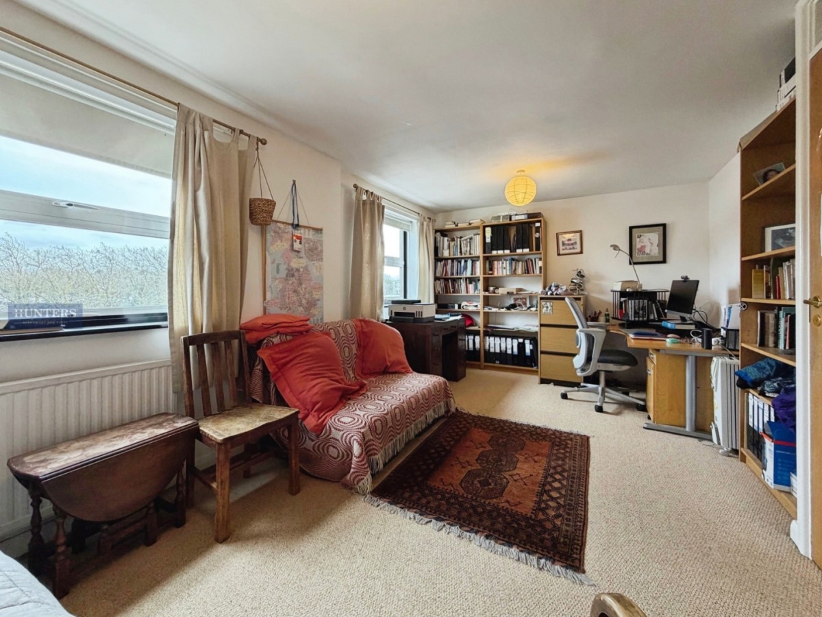 Bathurst Parade, Bristol, BS1 6UB