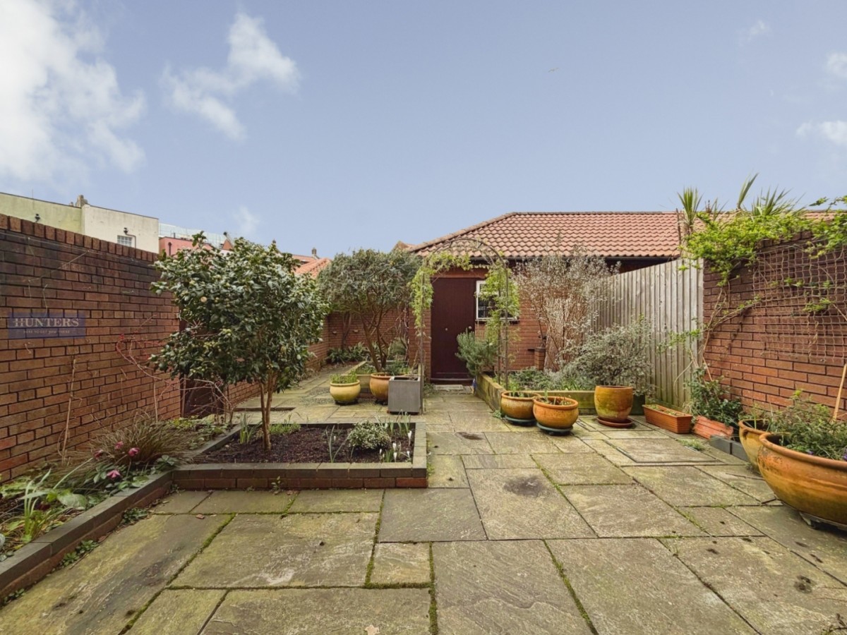 Bathurst Parade, Bristol, BS1 6UB