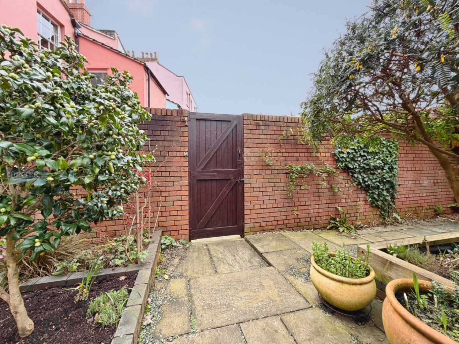 Bathurst Parade, Bristol, BS1 6UB