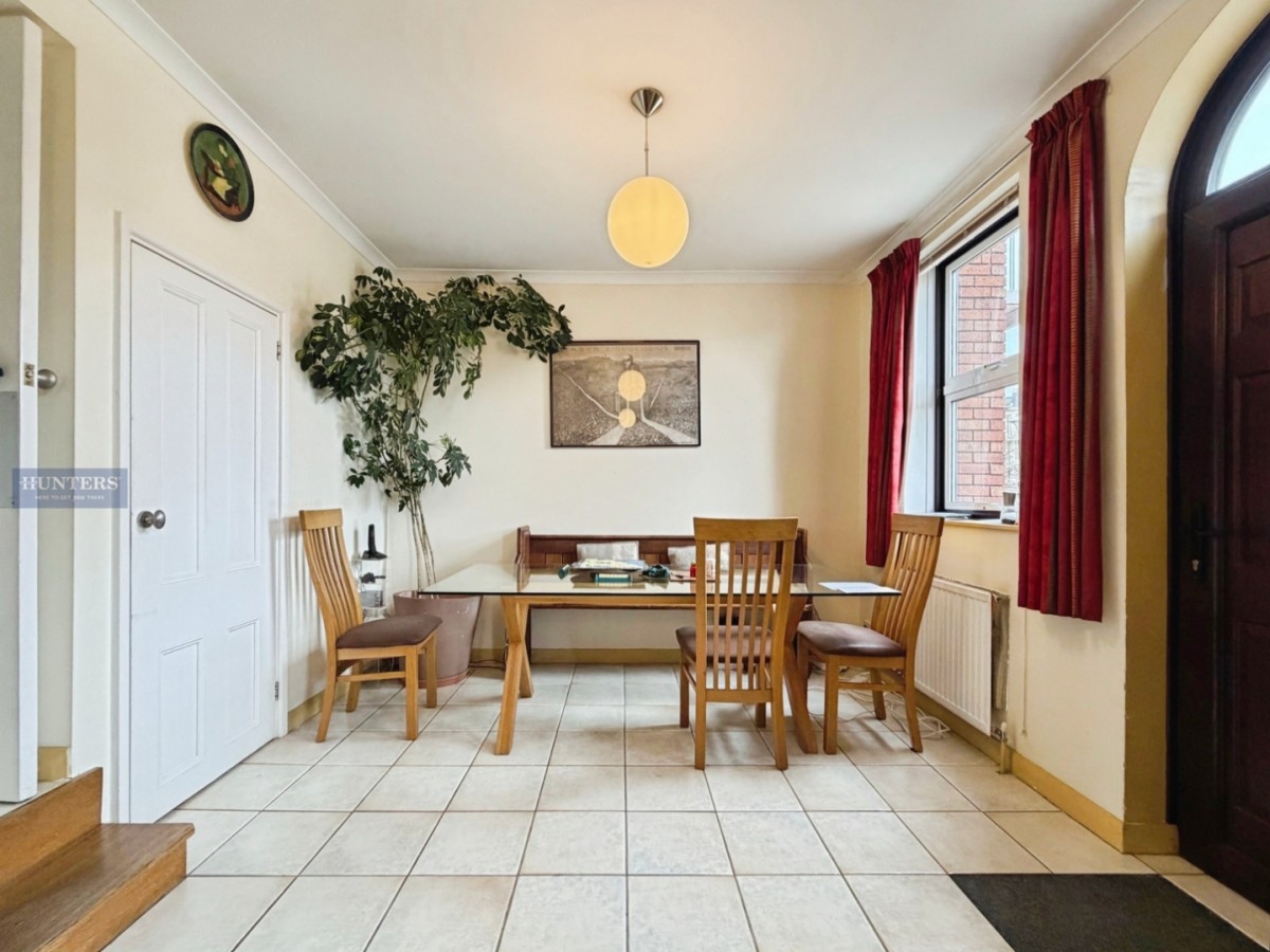 Bathurst Parade, Bristol, BS1 6UB