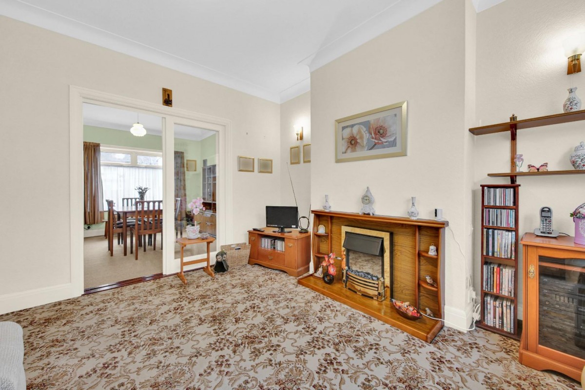 Belfairs Drive, Chadwell Heath, RM6