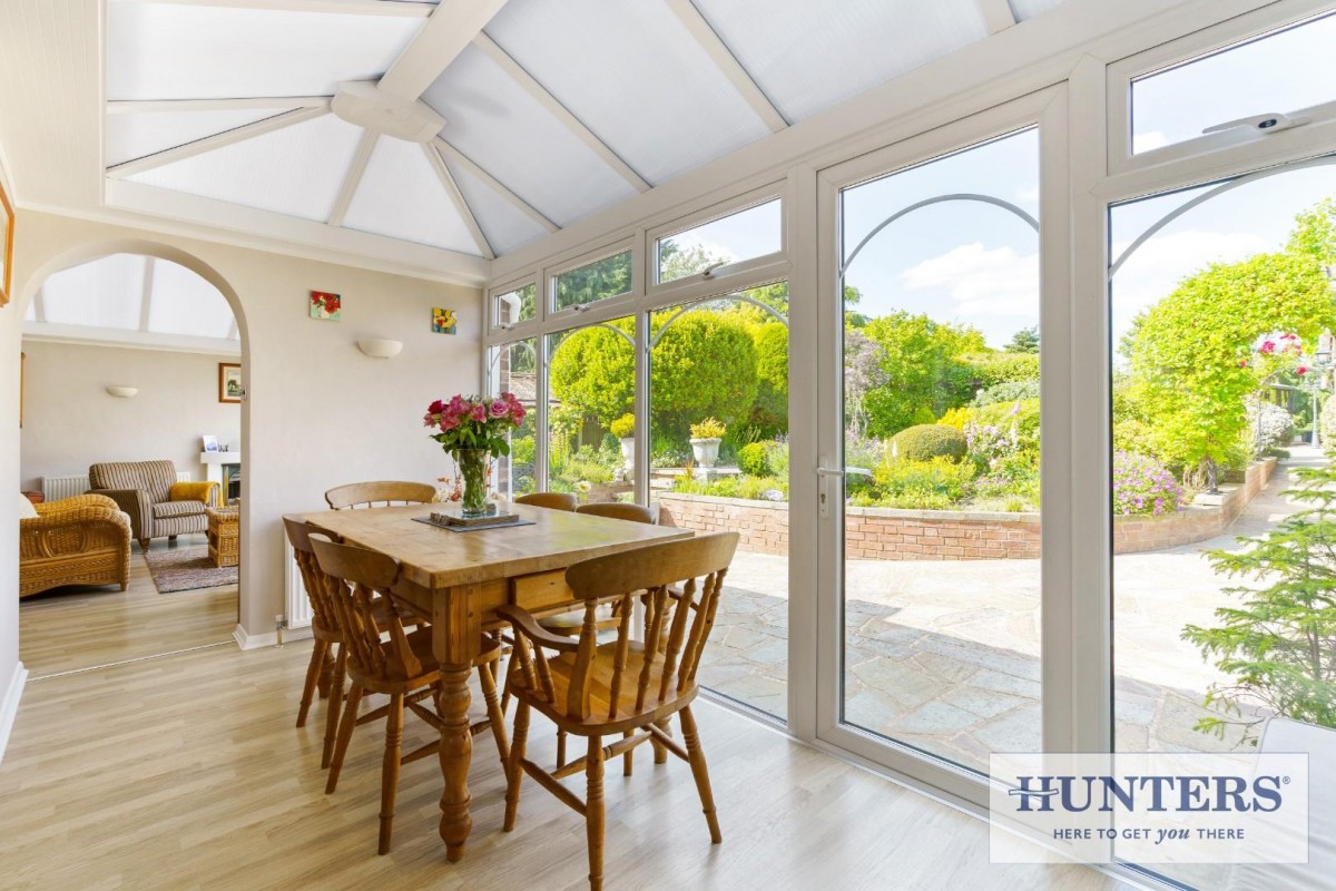 The Crescent, Sand Lane