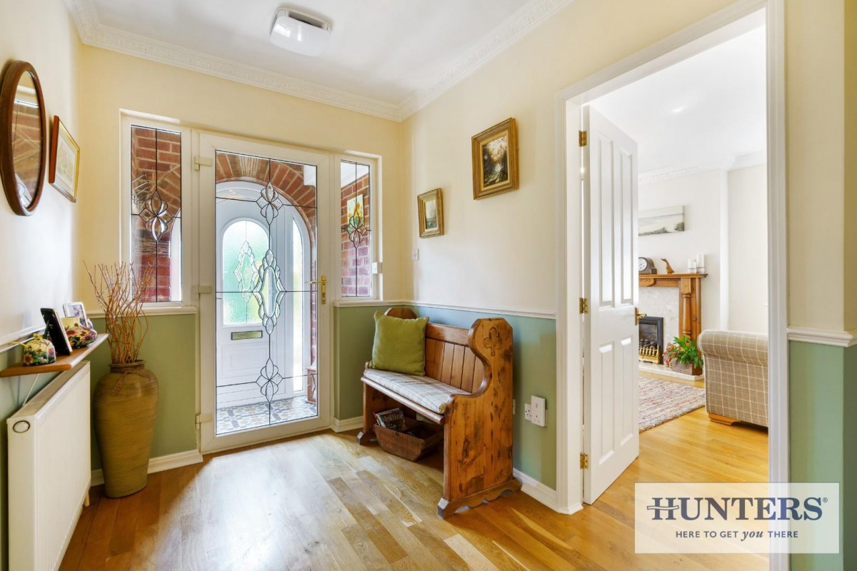 The Crescent, Sand Lane