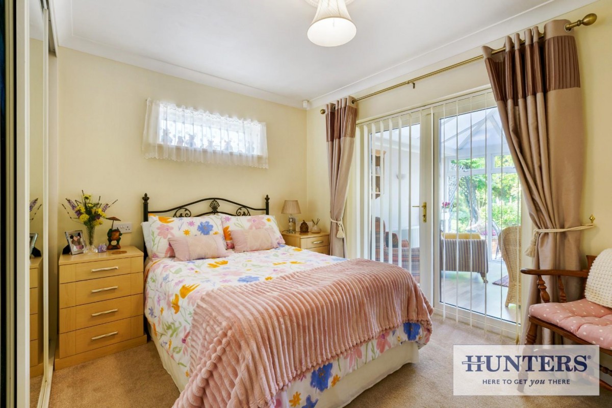 The Crescent, Sand Lane