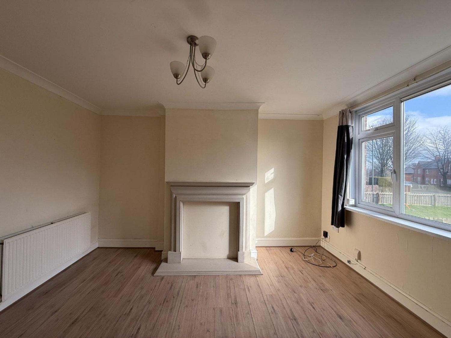 2 bedroom House for sale in Castle Crescent, Dewsbury