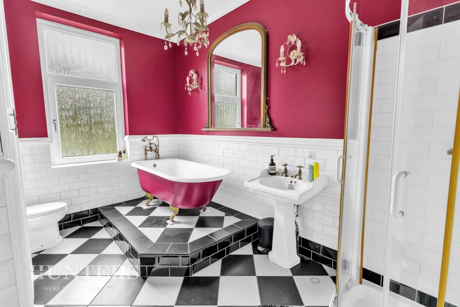 Heatherbank, Halifax Road, Littleborough, OL15 0JQ