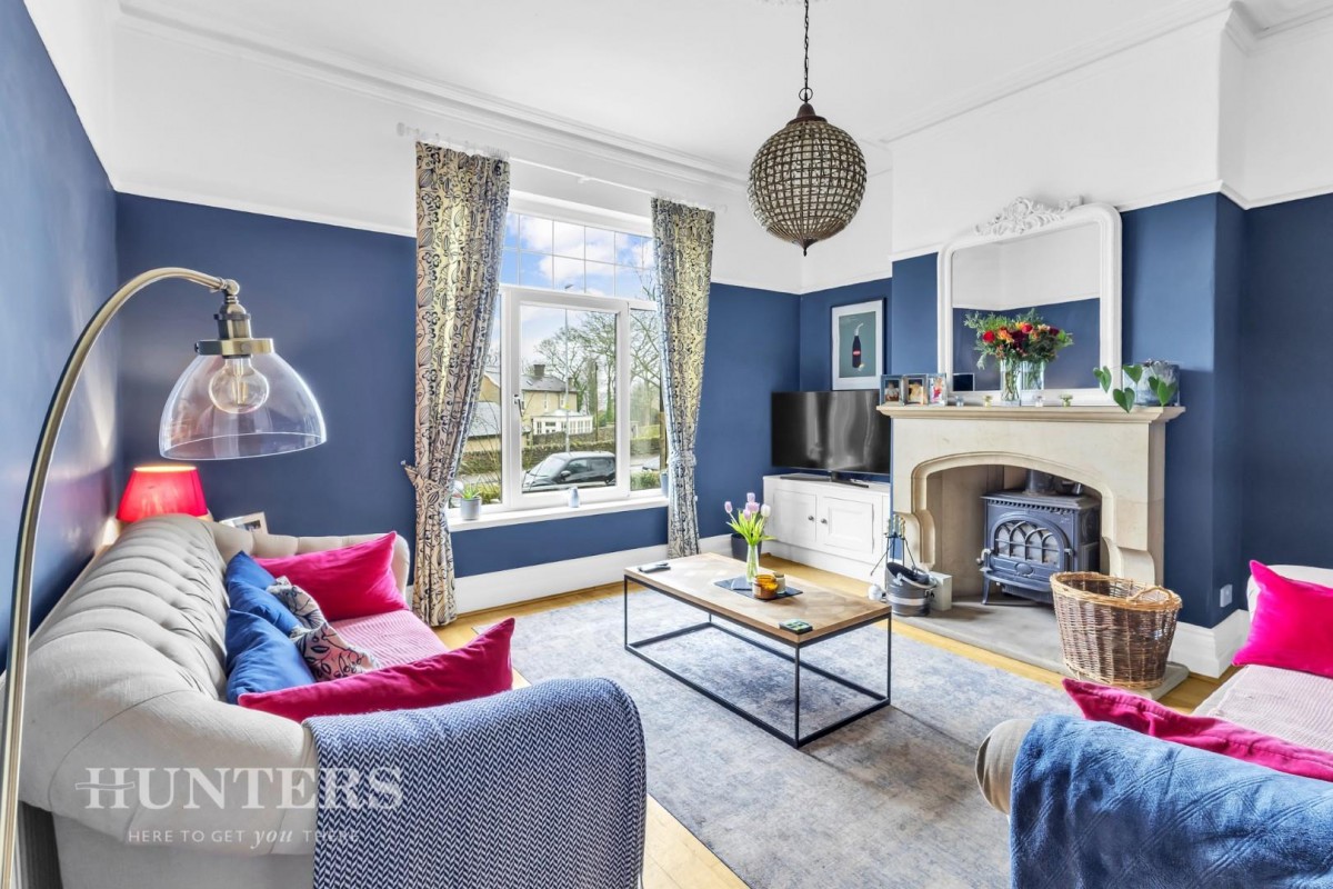 Heatherbank, Halifax Road, Littleborough, OL15 0JQ