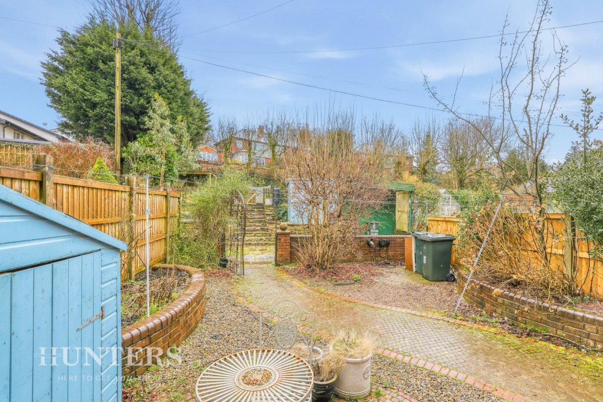 Heatherbank, Halifax Road, Littleborough, OL15 0JQ