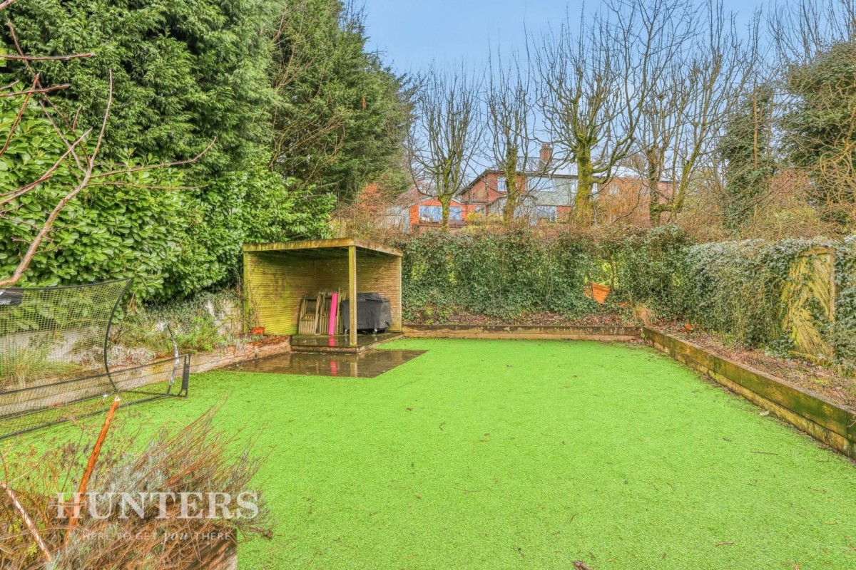 Heatherbank, Halifax Road, Littleborough, OL15 0JQ