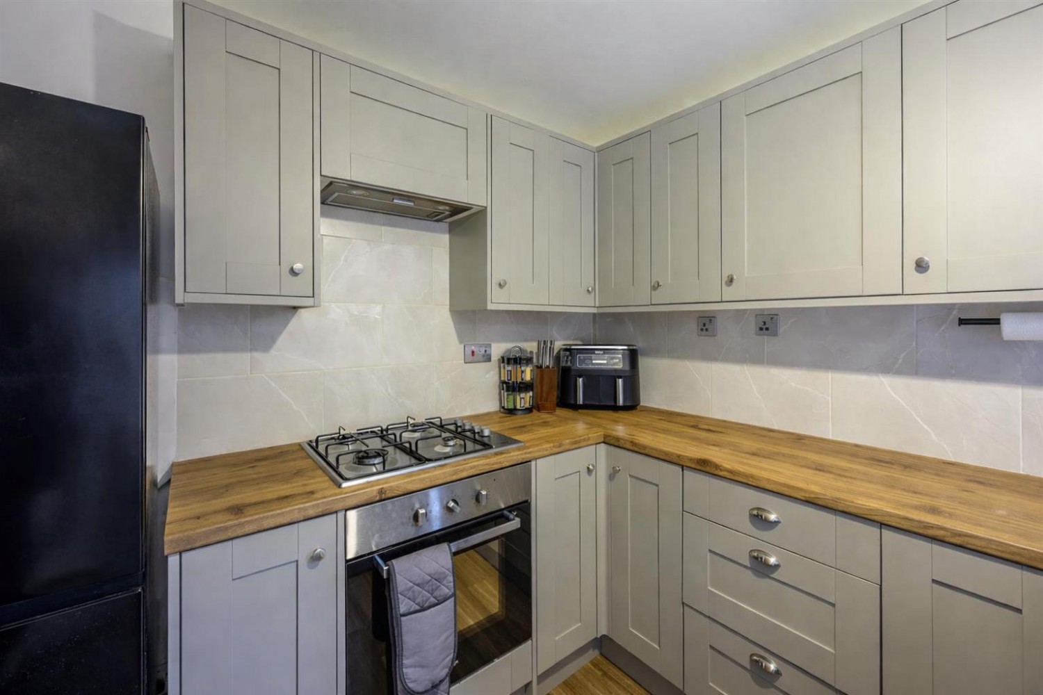 Victoria Street, Wall Heath, Kingswinford, DY6 0JL