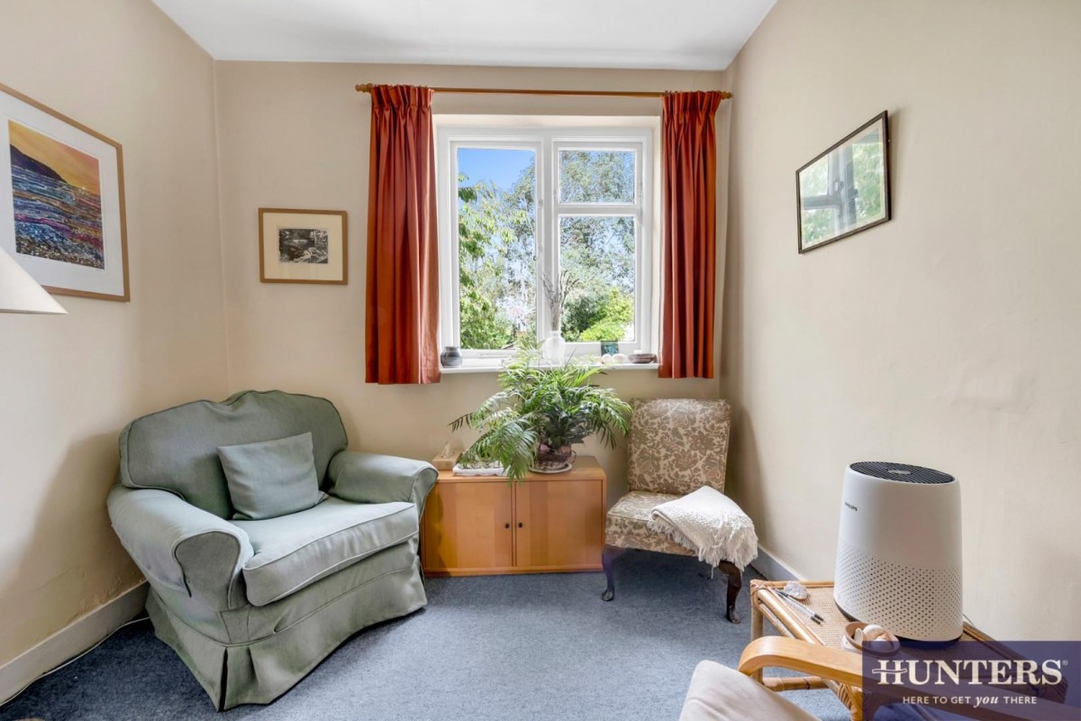 Dollis Hill Avenue, Gladstone Park, London, NW2