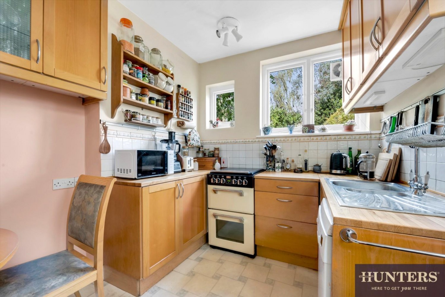 Dollis Hill Avenue, Gladstone Park, London, NW2