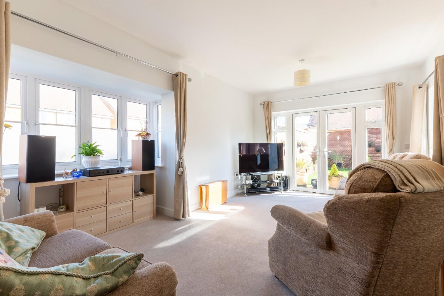 Valerian Way, Leighton Buzzard